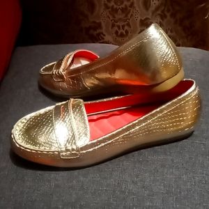 Gold Cushion Walk Loafers/Shoes